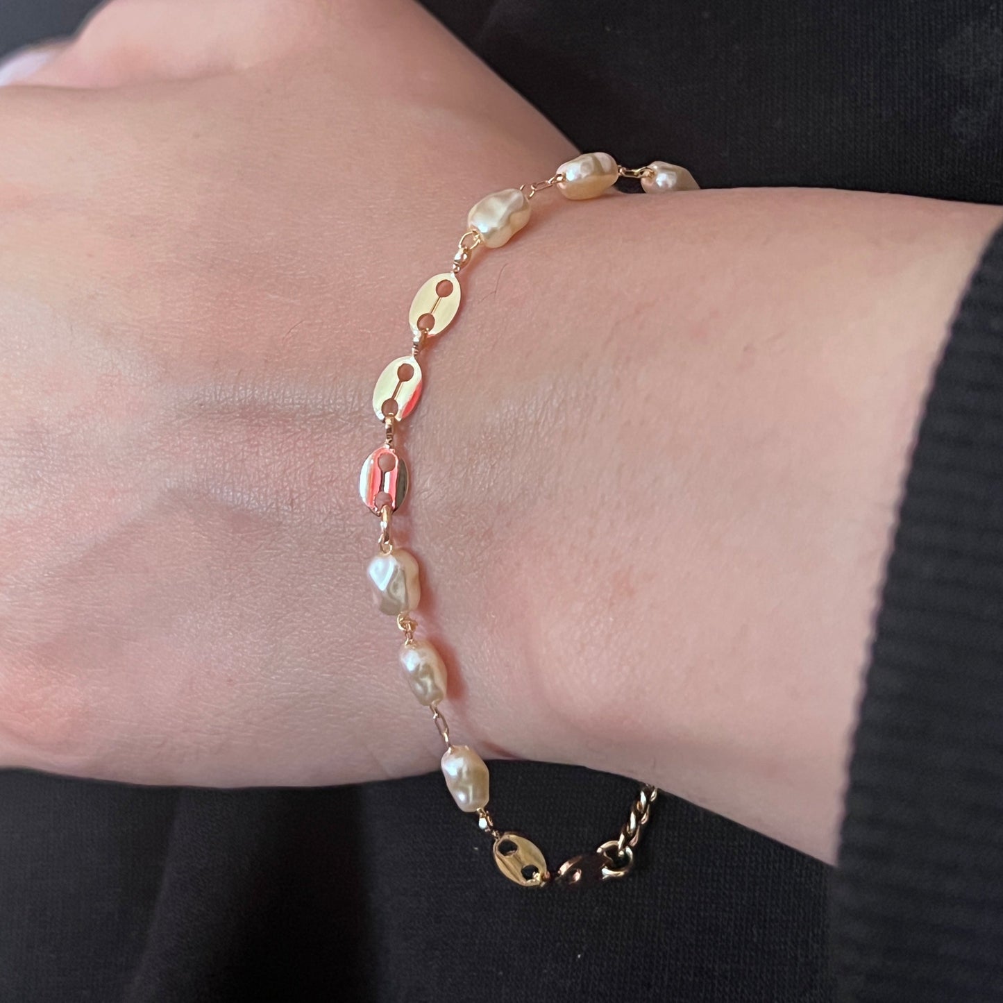 Link Pearls Bracelet - 7.5"